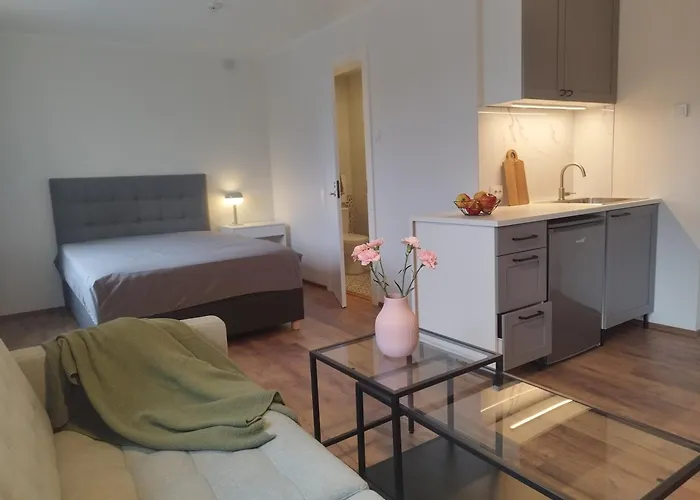 Myroom-2 Near The Center And The Stroomi *